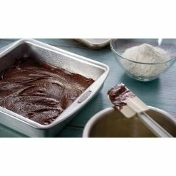 9 in. Square Cake Pan by Doughmakers 10 9 in. Square Cake Pan by Doughmakers -Cheap Bakeware Store doughmakers baking sheets 10241 44 1000