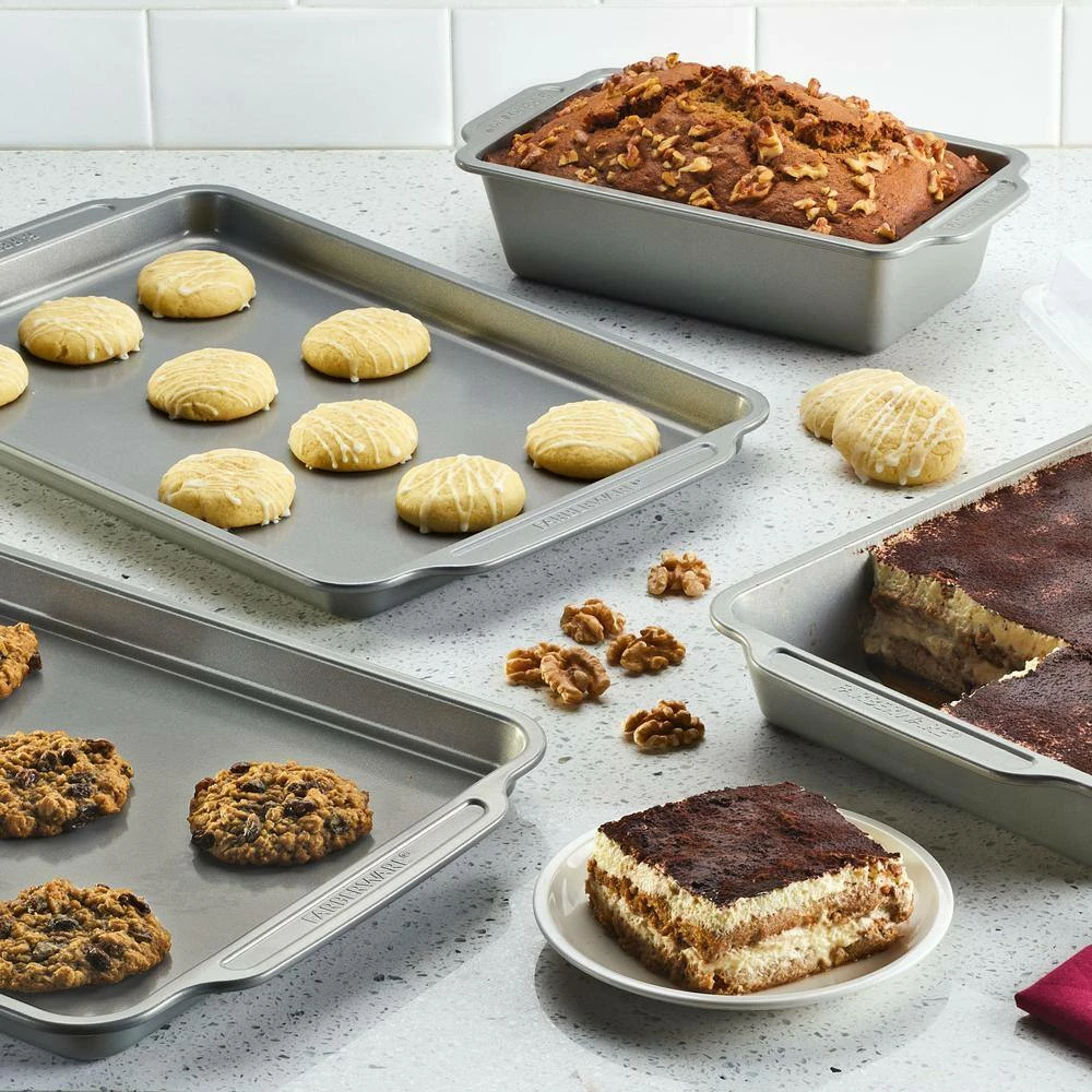 Nonstick Bakeware 5-Piece Set Gray Bakeware Set by Farberware 6 Nonstick Bakeware 5-Piece Set Gray Bakeware Set by Farberware - Image 6