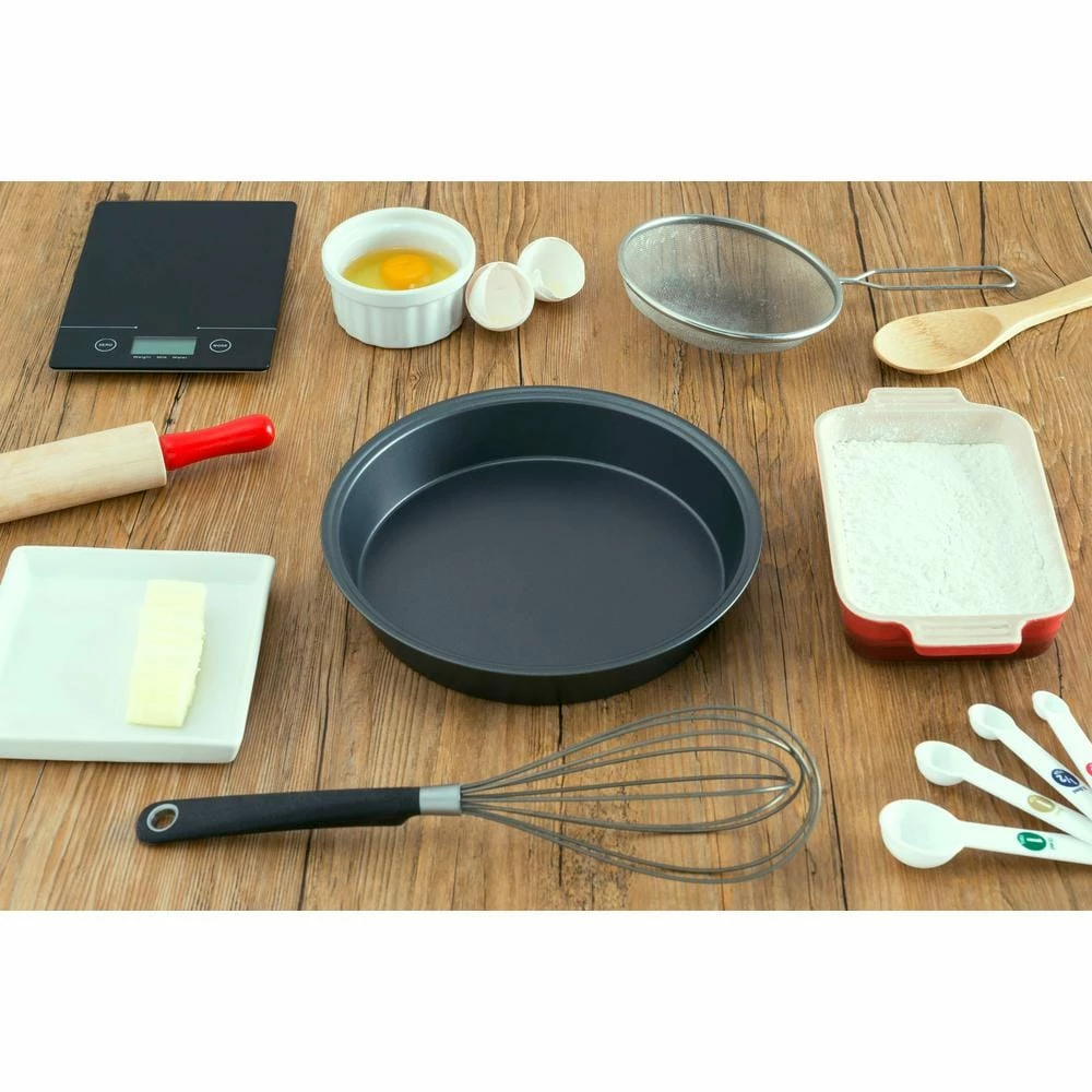 Round Steel Cake Pans by Unbranded 2 Round Steel Cake Pans by Unbranded - Image 2