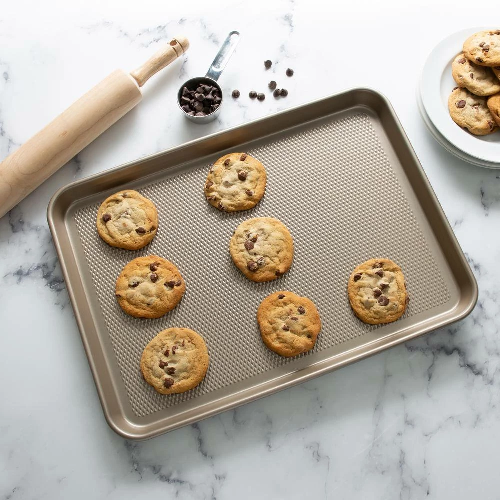 Nonstick Baking Sheet with Diamond Base by Kitchen Details 3 Nonstick Baking Sheet with Diamond Base by Kitchen Details - Image 3