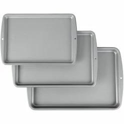 Recipe Right 3-Piece Cookie Sheet Set by WILTON:Wilton