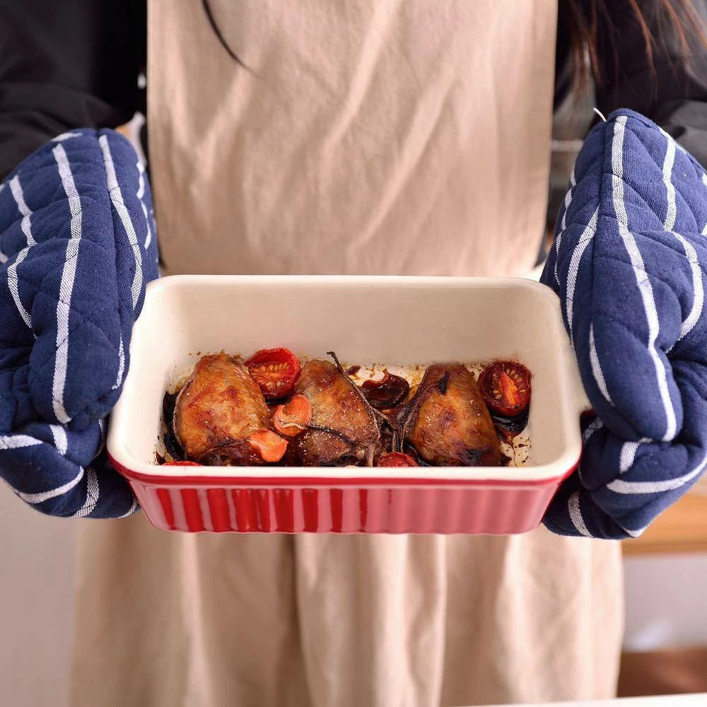 2-Piece Red Rectangle Porcelain Bakeware Set 9 in. and 11 in. Baking Dishes by MALACASA 8 2-Piece Red Rectangle Porcelain Bakeware Set 9 in. and 11 in. Baking Dishes by MALACASA - Image 8