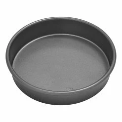 Commercial II 9 in. Round Cake Pan by Chicago Metallic