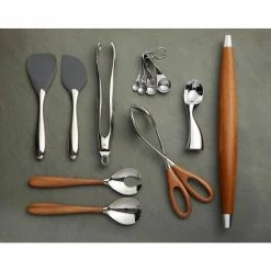 Twist Stainless-Steel Measuring Spoon Set by Nambe -Cheap Bakeware Store silver nambe measuring cups measuring spoons mt0783 31 1000